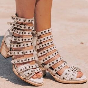 Freebird by Steven Cassandra Sandals